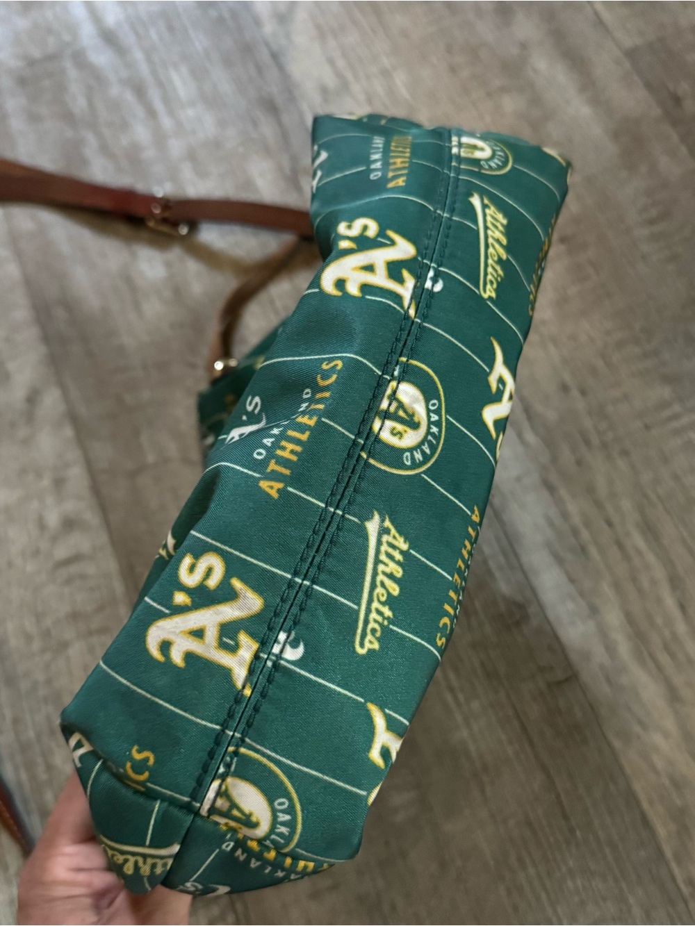 Vintage Dooney Bourke MLB Oakland Athletics Green Canvas Crossbody Bucket Bag - Picture 5 of 6